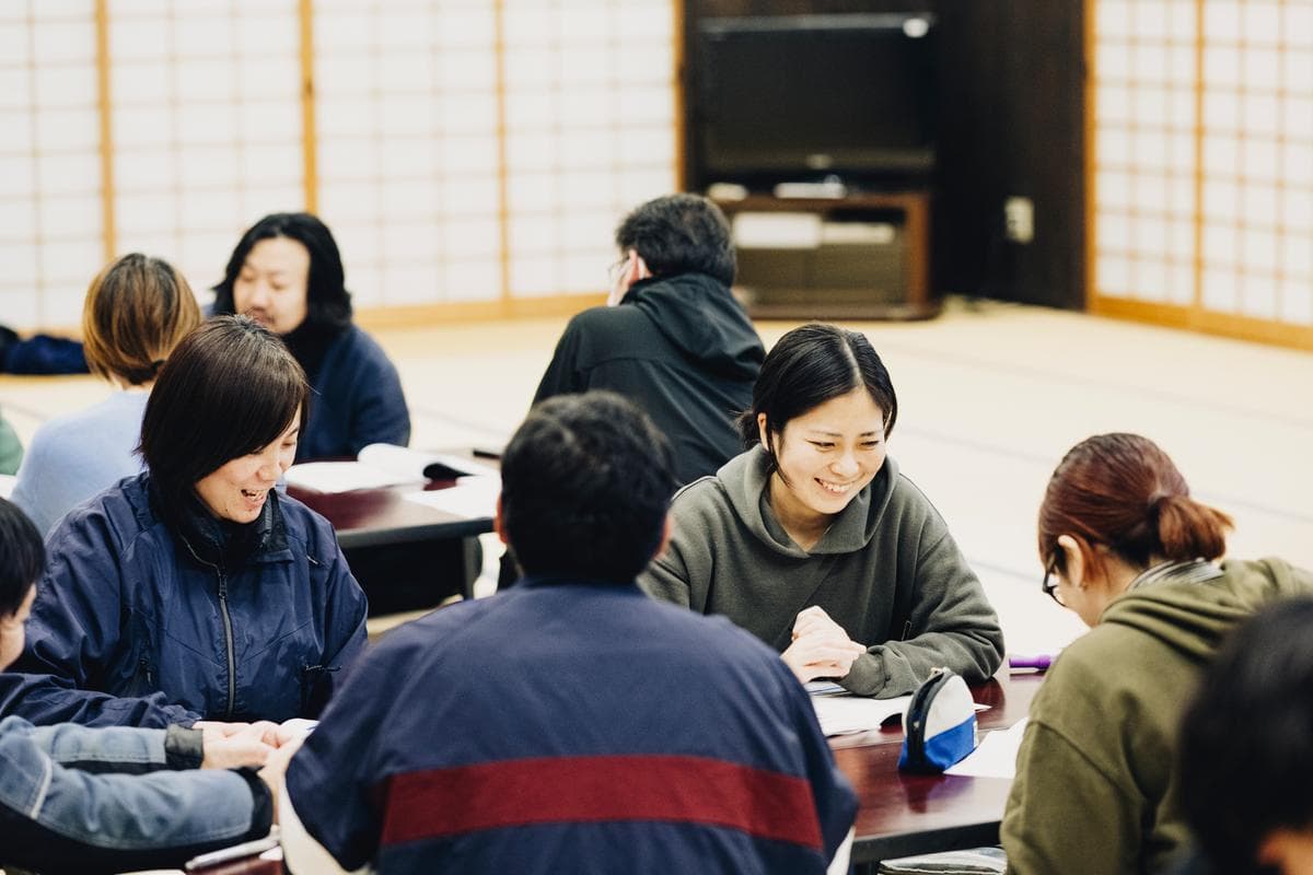 参加者が共に学び合う共創型ワークショップの様子